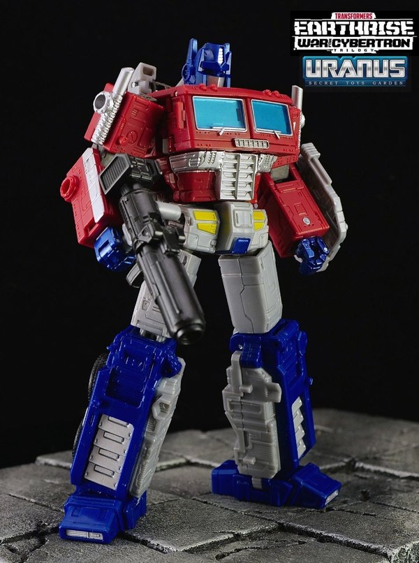 earthrise optimus prime accessory pack